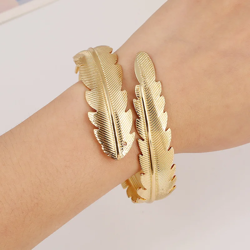 Ebay selling bracelets punk wind metal serrated leaves open hand bracelet bracelet bangle bracelets alloy
Ebay selling bracelets punk wind metal serrated leaves open hand bracelet bracelet bangle bracelets alloy