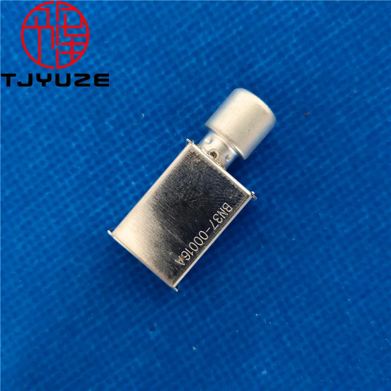 New and original for Samsung BN37-00016A Tuner semsor Antenna signal receiver Frequency signal receiver Shell
New and original for Samsung BN37-00016A Tuner semsor Antenna signal receiver Frequency signal receiver Shell