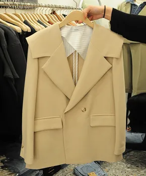 New Style Navy Collar Suit Jacket Female Spring and Autumn Korean Version of The British Loose Fashion College Style Small Suit.
New Style Navy Collar Suit Jacket Female Spring and Autumn Korean Version of The British Loose Fashion College Style Small Suit.