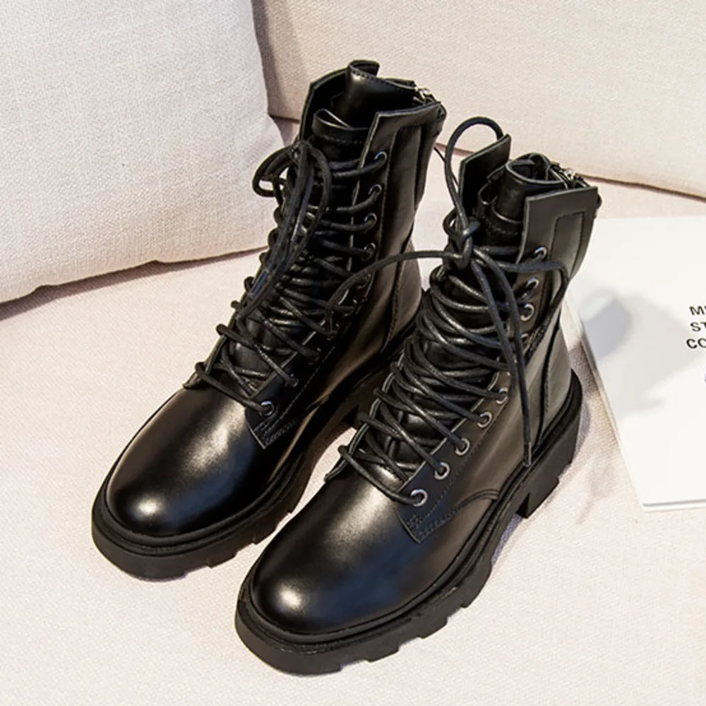 BELLECOM Flange Increase 2019 Locomotive Boots Woman Chalaza Elastic Force Thick Boots With High Help Joker Handsome Boots Tide
BELLECOM Flange Increase 2019 Locomotive Boots Woman Chalaza Elastic Force Thick Boots With High Help Joker Handsome Boots Tide