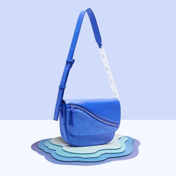 Frosted Stitching Zipper Shoulder Bags Decoration Acrylic Chain Saddle Bag Casual Messenger Bag For Women
Frosted Stitching Zipper Shoulder Bags Decoration Acrylic Chain Saddle Bag Casual Messenger Bag For Women