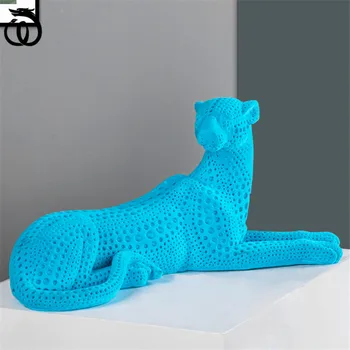 WU CHEN LONG Abstract Flocking Leopards Figurines Ideas Wave Point Animal Art Sculpture Resin Craft Home Decoration Gifts R5830
WU CHEN LONG Abstract Flocking Leopards Figurines Ideas Wave Point Animal Art Sculpture Resin Craft Home Decoration Gifts R5830
