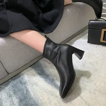 Genuine Leather Women 6cm High Heels Ankle Boots Autumn Winter Square Toe Buckle Dress Party Shoes Woman Large Size 42 43
Genuine Leather Women 6cm High Heels Ankle Boots Autumn Winter Square Toe Buckle Dress Party Shoes Woman Large Size 42 43