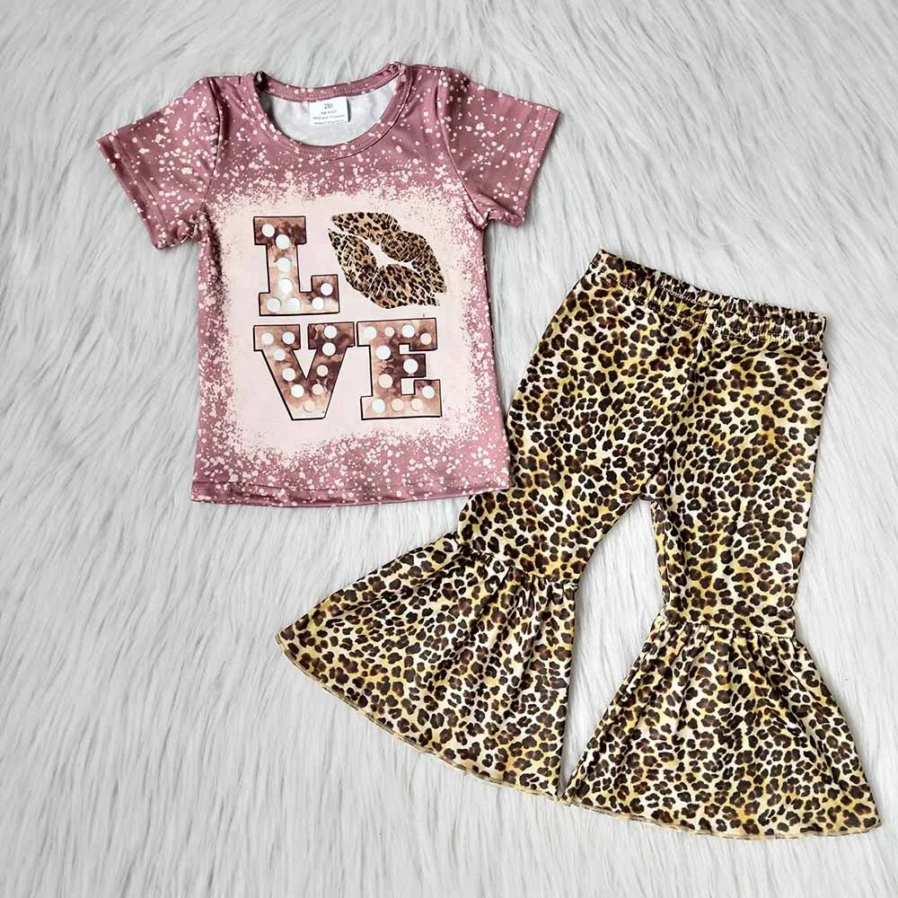 

RTS Baby Girls Love Print Fashion Short Sleeve Shirt Top Bell Bottom Pants 2pcs Boutique Outfits Clothing Sets Valentines Sets