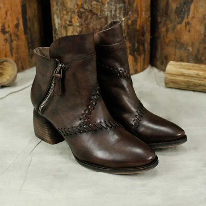 New Retro Thunky heel Basic Chelsea Ankle boots Women's Genuine Leather Pointed-Toe Mid Heel Booties Knight Boots
New Retro Thunky heel Basic Chelsea Ankle boots Women's Genuine Leather Pointed-Toe Mid Heel Booties Knight Boots