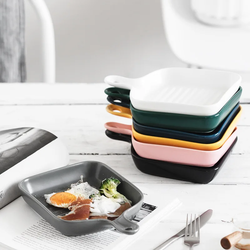 European Style Plate With Handle Western Style Baking Pan Bakeware Nordic Home Steak Noodles Cheese Pan Tableware Household
European Style Plate With Handle Western Style Baking Pan Bakeware Nordic Home Steak Noodles Cheese Pan Tableware Household