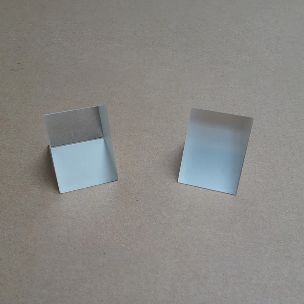 Optical Glass Equilateral Triprism Edge Length 40 K9 Material Spectrometer Dispersion of University Physics Experiment Light
Optical Glass Equilateral Triprism Edge Length 40 K9 Material Spectrometer Dispersion of University Physics Experiment Light