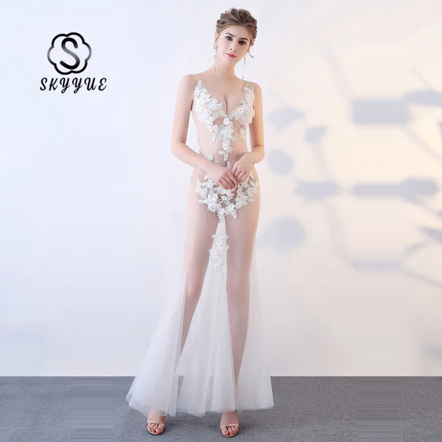 Skkyue Evening Gown Sleeveless Floor Length Robe Soiree V-neck Backless Perspective Dresses Lace Flowers Formal Dress 2019 H018
Skkyue Evening Gown Sleeveless Floor Length Robe Soiree V-neck Backless Perspective Dresses Lace Flowers Formal Dress 2019 H018