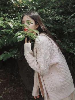 Women Autumn 2019 Korean Style Sweet Pink Cardigan Mujer Short Knitted Sweater Ladies Handmade Pearls Cropped Cardigan Sueter
Women Autumn 2019 Korean Style Sweet Pink Cardigan Mujer Short Knitted Sweater Ladies Handmade Pearls Cropped Cardigan Sueter