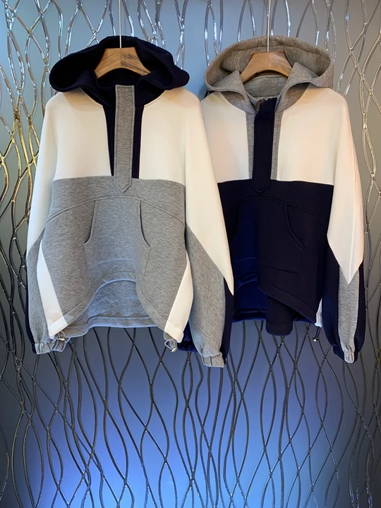 2019 Early autumn new women's collar, cap, matching, color stitching, long sleeve, 100-lap jacket and guard clothes 812
2019 Early autumn new women's collar, cap, matching, color stitching, long sleeve, 100-lap jacket and guard clothes 812