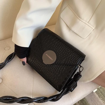 Western style crocodile pattern bag women new Korean version of the wild texture Messenger fashion shoulder small square bags
Western style crocodile pattern bag women new Korean version of the wild texture Messenger fashion shoulder small square bags