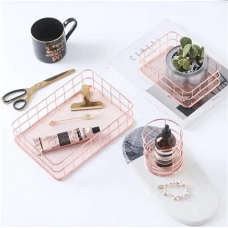 Nordic Metal Gold Storage Basket Shelf Snack Makeup Graceful Net Iron Desk Magazine Newspaper Book Storage Basket Organizer
Nordic Metal Gold Storage Basket Shelf Snack Makeup Graceful Net Iron Desk Magazine Newspaper Book Storage Basket Organizer