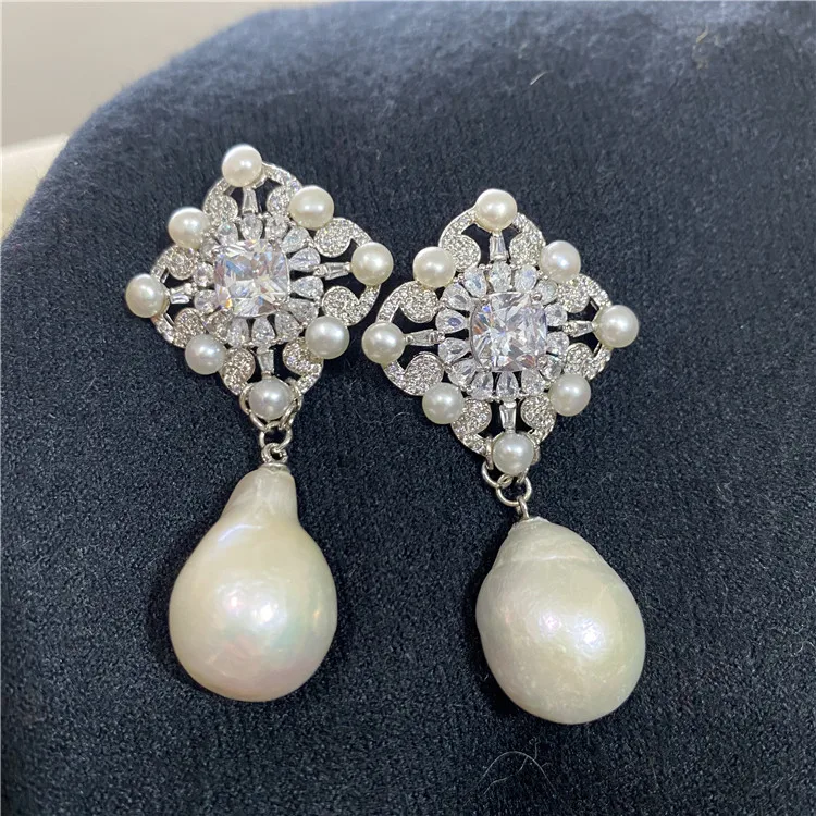 Fashion Natural Baroque Pearl Earrings Women Luxury Keshi Pearl Dangle Earrings Lady Gifts
Fashion Natural Baroque Pearl Earrings Women Luxury Keshi Pearl Dangle Earrings Lady Gifts