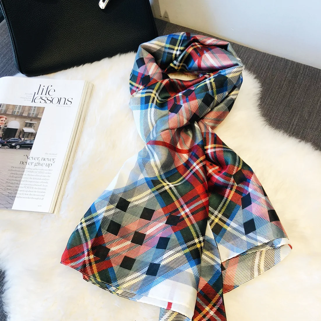 Spring and summer autumn new scarf color stitched plaid stripe scarve simulation silk scarf air-conditioning room large shawl
Spring and summer autumn new scarf color stitched plaid stripe scarve simulation silk scarf air-conditioning room large shawl
