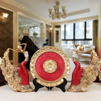 European Resin Peacock Dancing Girl Home Figures Statue Crafts Decoration Livingroom Desktop Furnishing Creative Wedding Gift
European Resin Peacock Dancing Girl Home Figures Statue Crafts Decoration Livingroom Desktop Furnishing Creative Wedding Gift