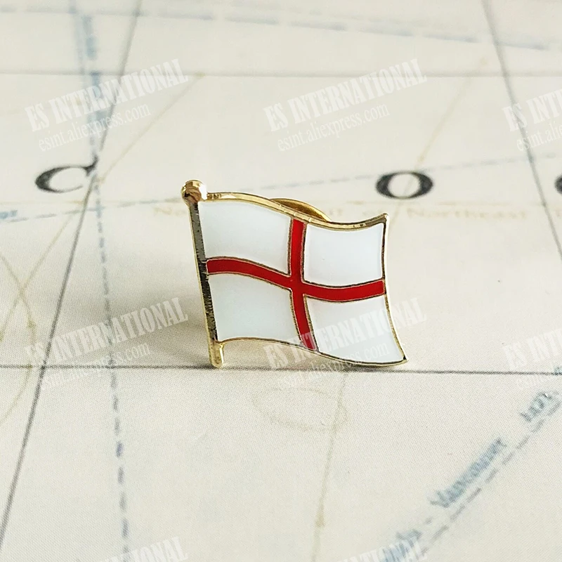 

England National Flag Lapel Pins Crystal Epoxy Metal Enamel Badge Paint Brooch Souvenir Suit Personality Commemorative Gifts