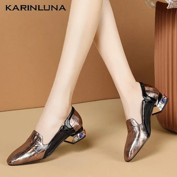 Karinluna Brand New Elegant Chunky Heels Crystals Office Lady Genuine Leather Cow Skin Women Shoes Pumps
Karinluna Brand New Elegant Chunky Heels Crystals Office Lady Genuine Leather Cow Skin Women Shoes Pumps