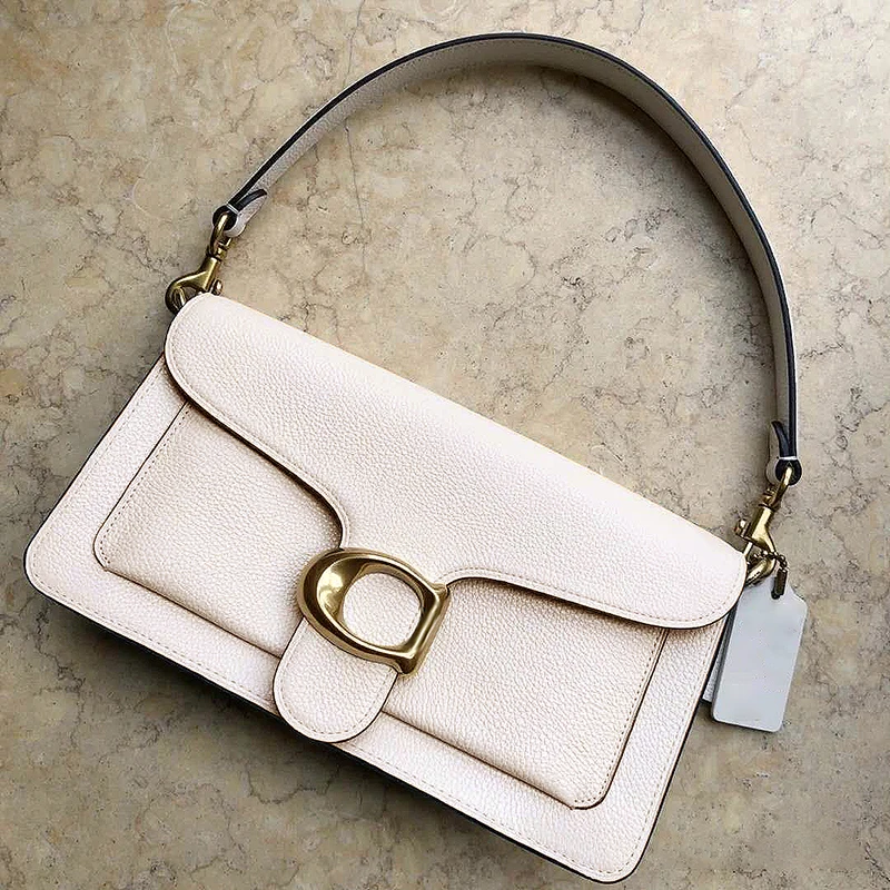 2020 New Cowhide Bag Leather Dionysian Bag with Wide Shoulder Strap, Single Shoulder and Armpit Bag for Women
2020 New Cowhide Bag Leather Dionysian Bag with Wide Shoulder Strap, Single Shoulder and Armpit Bag for Women