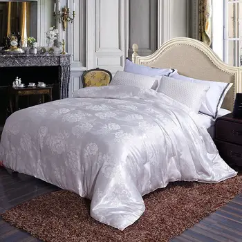 Thick Warm Quilt Solid Color Multi-Size Comforter Filler Summer And Spring Home Hotel Special Quilt 2020 Air-Conditioning Quilt
Thick Warm Quilt Solid Color Multi-Size Comforter Filler Summer And Spring Home Hotel Special Quilt 2020 Air-Conditioning Quilt