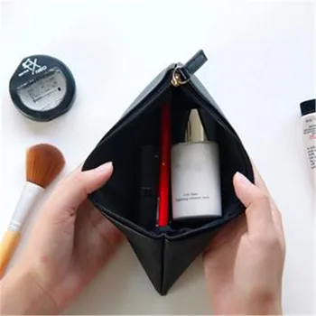1 PC Creative PU Leather Cosmetic Case Bag Solid Color Simple Waterproof Design Makeup Brush Storage Box 2020 New Arrival
1 PC Creative PU Leather Cosmetic Case Bag Solid Color Simple Waterproof Design Makeup Brush Storage Box 2020 New Arrival