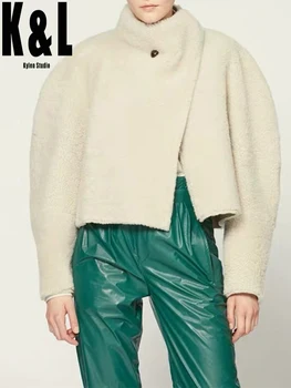 Street Style Isabel M One-Button Loose Profile Long-Sleeved Short Wool Jacket Women 2020 Winter New Two-Sided Fur Coat
Street Style Isabel M One-Button Loose Profile Long-Sleeved Short Wool Jacket Women 2020 Winter New Two-Sided Fur Coat