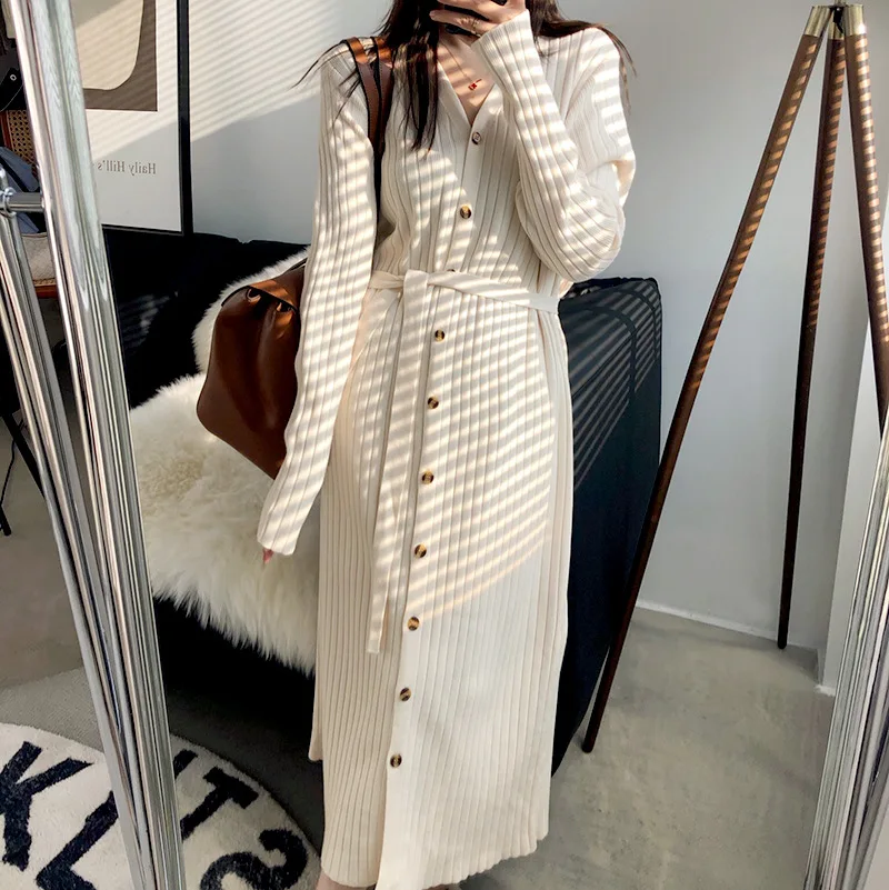 Spring and Autumn V-neck Single-breasted Knit Dress Multicolor Temperament Striped Sweater Dress Long Sleeve Woman Sweaters
Spring and Autumn V-neck Single-breasted Knit Dress Multicolor Temperament Striped Sweater Dress Long Sleeve Woman Sweaters