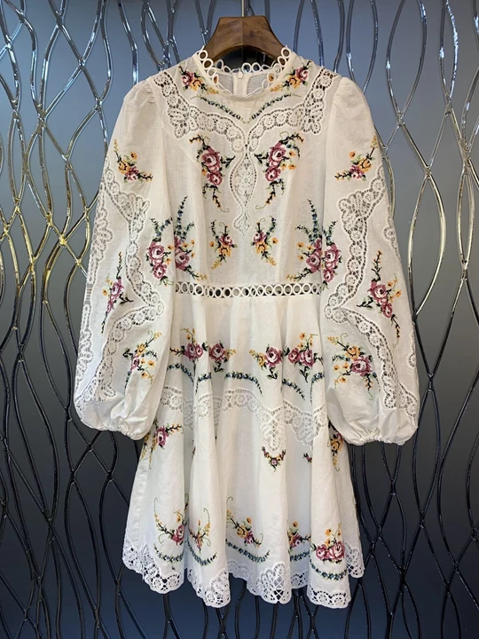 2019 autumn and winter new women's lanterns sleeves slim hollow embroidery dress 913
2019 autumn and winter new women's lanterns sleeves slim hollow embroidery dress 913