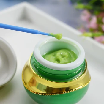 Grafting Eyelash Extension Makeup Remover Glue 15g Non-irritating Plant Adhesive Gel Remover Eye Lashes Make Up Remover Cream
Grafting Eyelash Extension Makeup Remover Glue 15g Non-irritating Plant Adhesive Gel Remover Eye Lashes Make Up Remover Cream