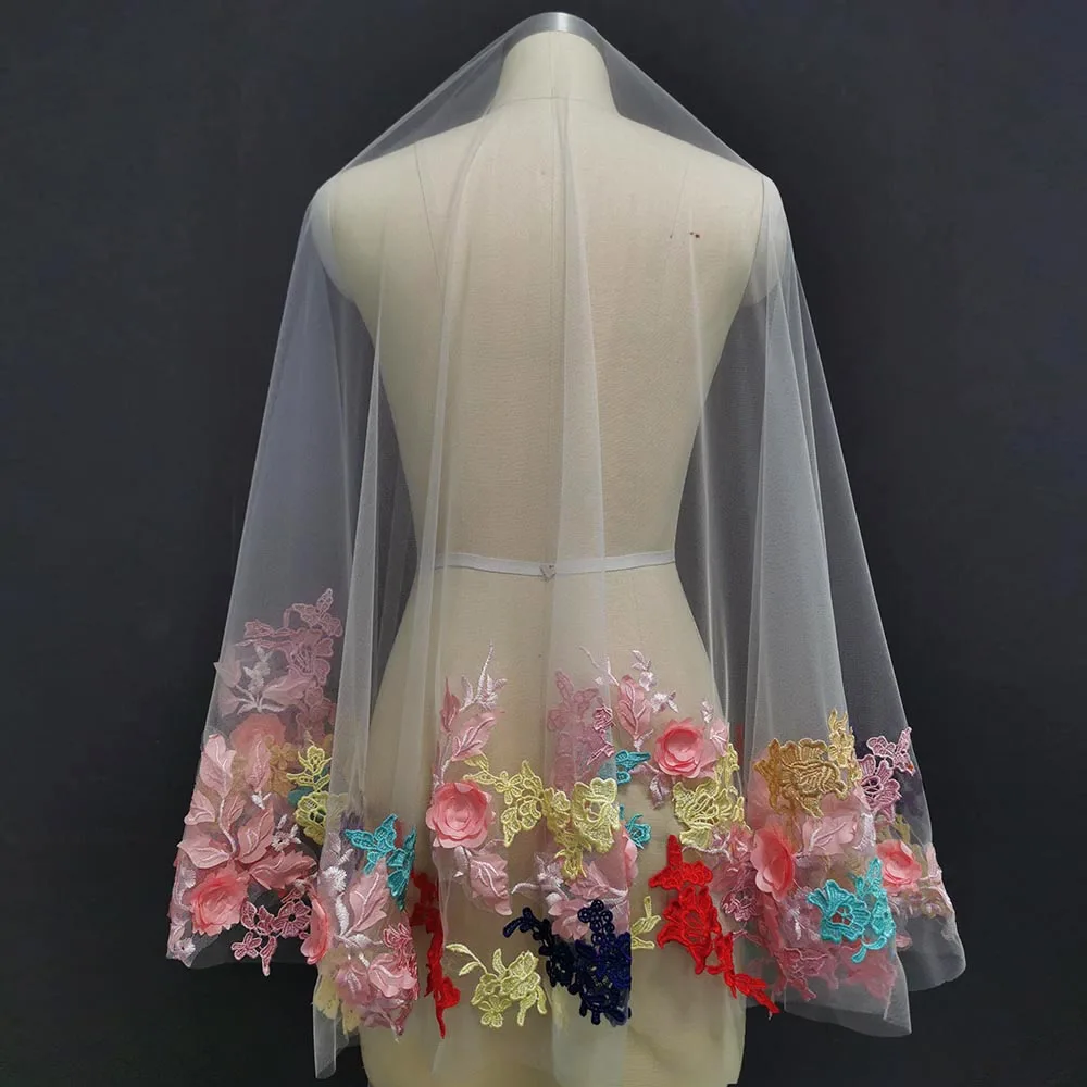 Short Wedding Veil with Colorful Lace Appliques Flowers Ivory White Soft Tulle 1 Tier Bridal Veil No Comb Wedding Accessories
Short Wedding Veil with Colorful Lace Appliques Flowers Ivory White Soft Tulle 1 Tier Bridal Veil No Comb Wedding Accessories