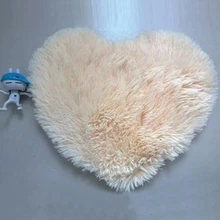 1PC 素敵なハート形のシルクウールカーペットティーテーブルベッド削除しないウールカーペット寝室リビングルームのインテリア 30 × 40 センチメート(China)