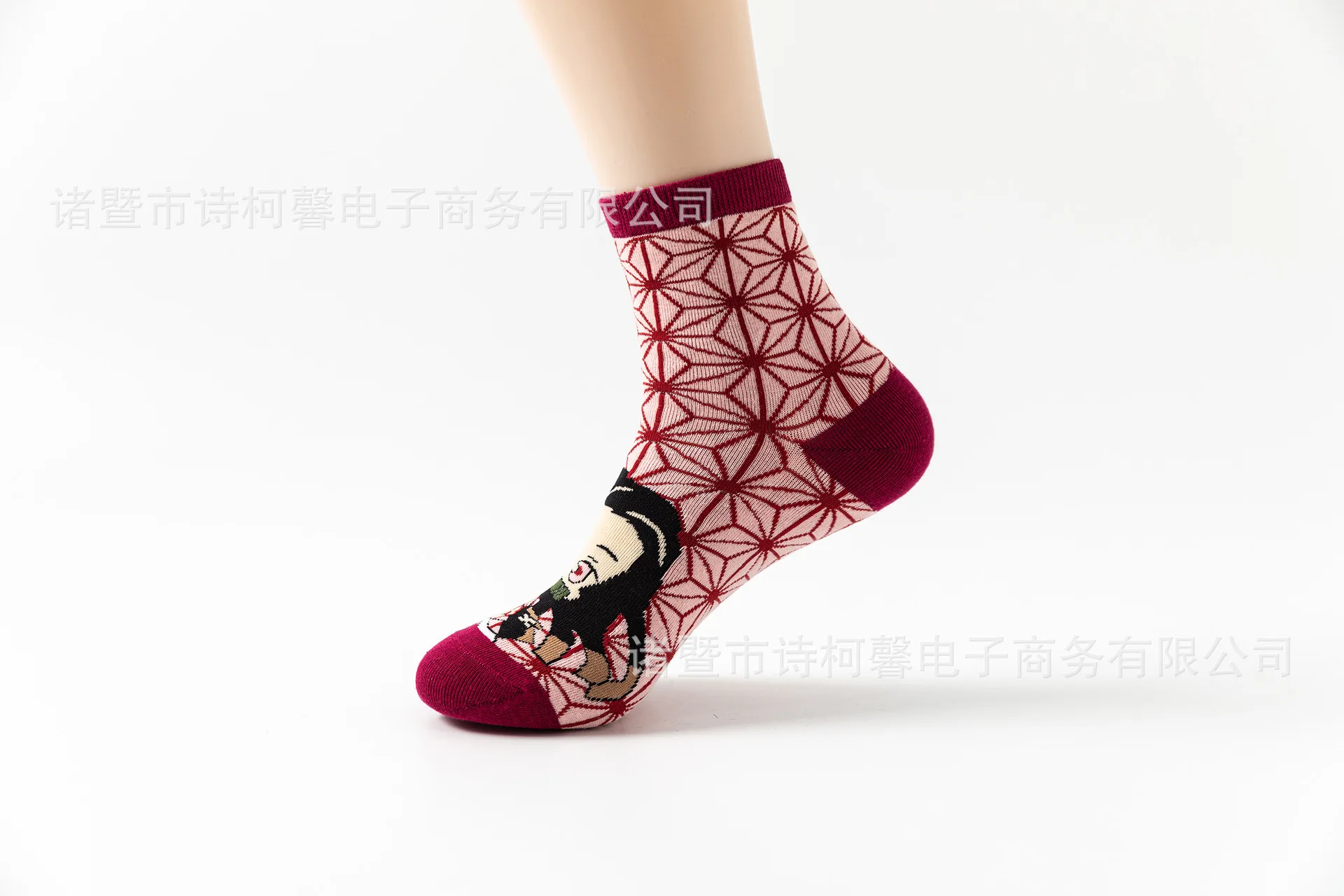 Cosplay&ware 5 Pairs Box Hottest Fashionable Anime Demon Slayer Cosplay Blade Middle Tube Socks Cotton Warm 26 Cosplay&ware 5 Pairs Box Hottest Fashionable Anime Demon Slayer Cosplay Blade Middle Tube Socks Cotton Warm -Zentai shop online H67e64ac291a14d5ead158cb2d0132bda8.jpg