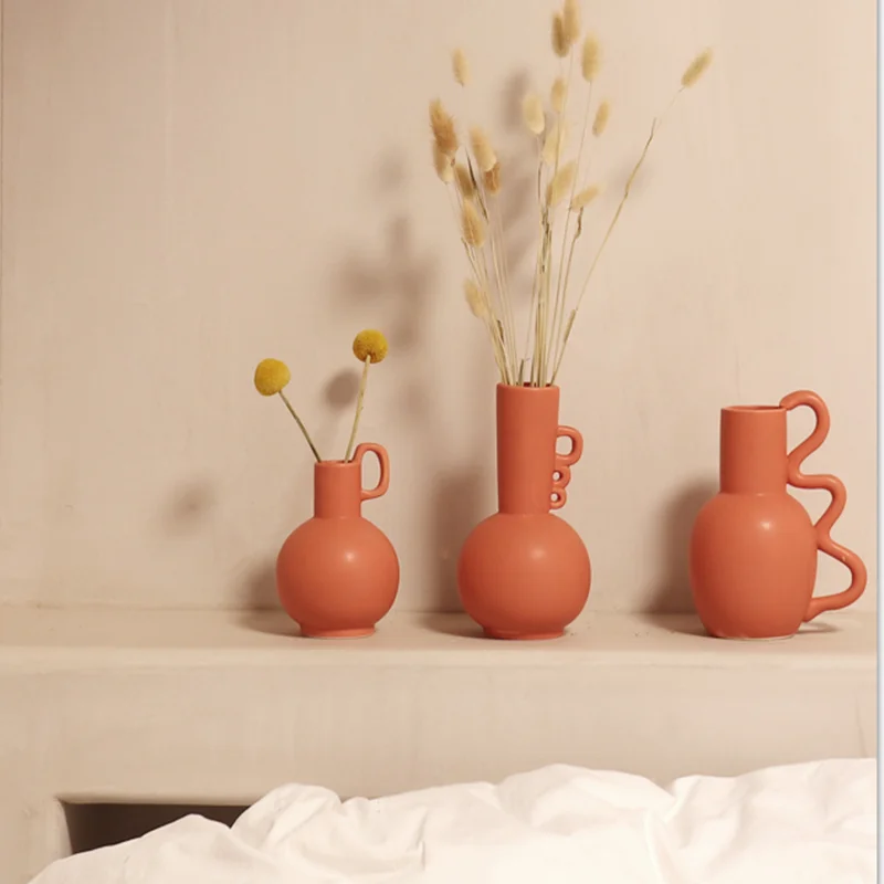 Ceramic Vase Simple Countertop Vase Home Decoration Countertop Vase Living Room Dried Flower Flower Arrangement Accessories
Ceramic Vase Simple Countertop Vase Home Decoration Countertop Vase Living Room Dried Flower Flower Arrangement Accessories