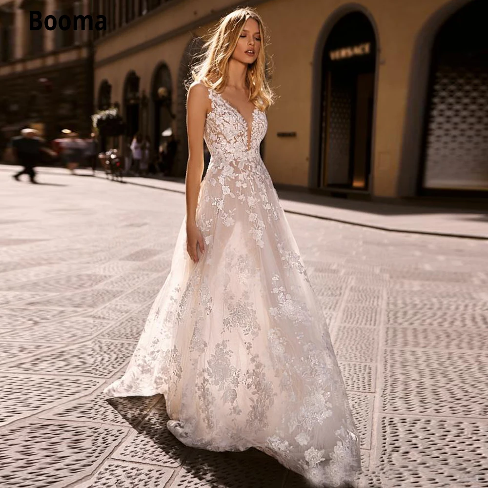 2020 Boho Wedding Dresses Lace Appliqued Bohemia Wedding Gowns A Line V Neck Sweep Train Custom Made Simple Bridal Party Dress
2020 Boho Wedding Dresses Lace Appliqued Bohemia Wedding Gowns A Line V Neck Sweep Train Custom Made Simple Bridal Party Dress