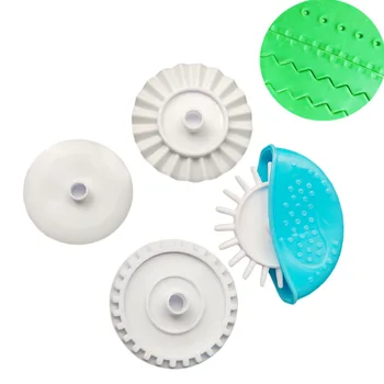 Baking Tool Kitchen Pastry Wheel Cutter Fondant Dough Cutter Manual Noodle Cutter Cake Lace-up Roller
Baking Tool Kitchen Pastry Wheel Cutter Fondant Dough Cutter Manual Noodle Cutter Cake Lace-up Roller