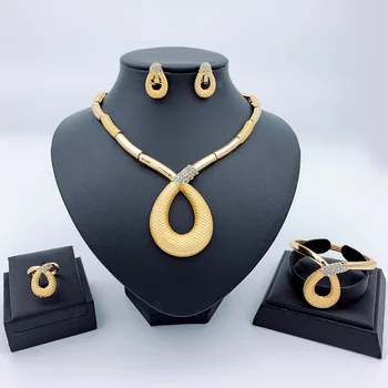 African Elegant Women Party Fashion Jewelry Sets Round Necklace Bracelet Nigeria Wedding Earrings Ring Cheap Jewelry Set 
African Elegant Women Party Fashion Jewelry Sets Round Necklace Bracelet Nigeria Wedding Earrings Ring Cheap Jewelry Set