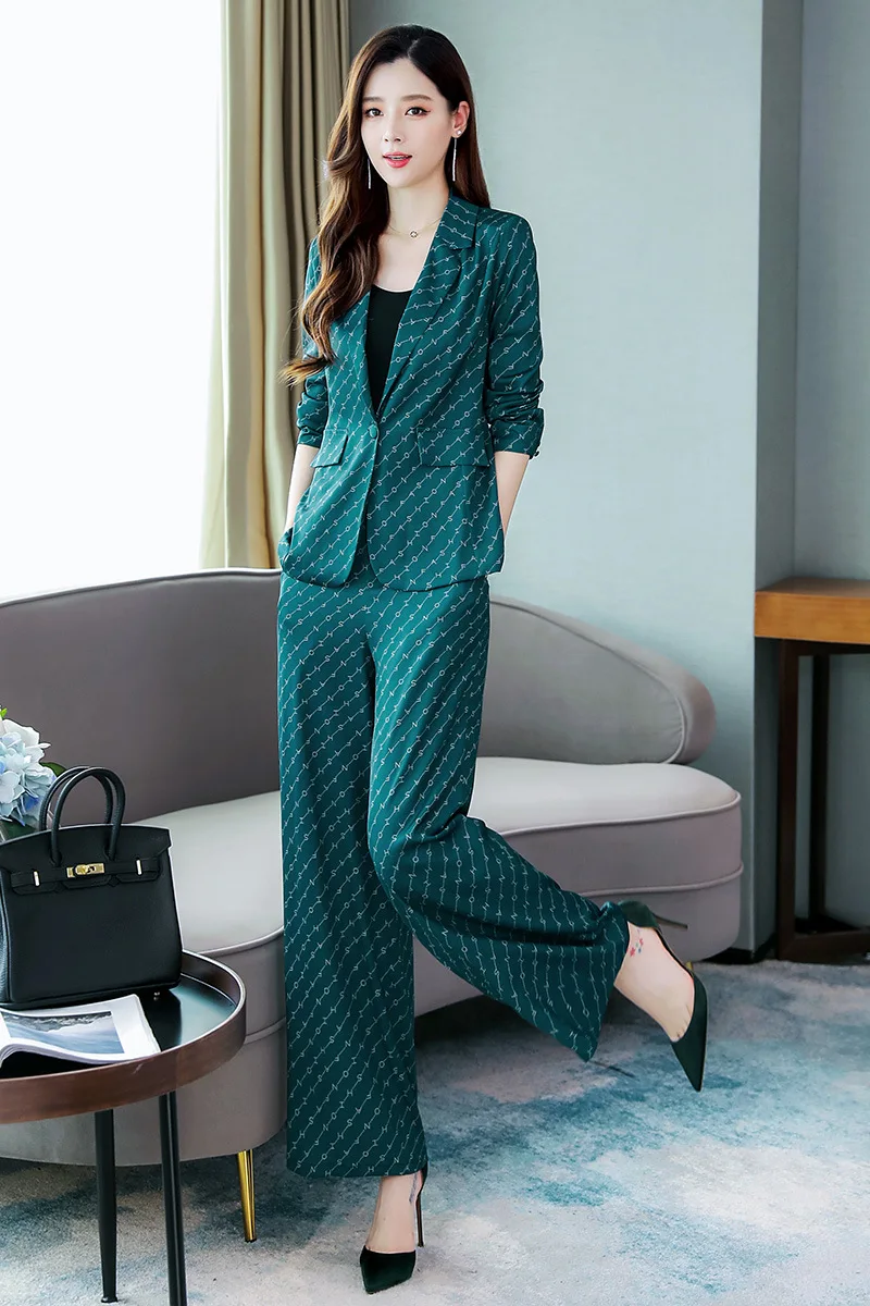 CHIC Small Suit Coat Women's Korean-style New Style 2019 Autumn British Style Printed Textured Slim Fit Suit Two-Piece Set
CHIC Small Suit Coat Women's Korean-style New Style 2019 Autumn British Style Printed Textured Slim Fit Suit Two-Piece Set