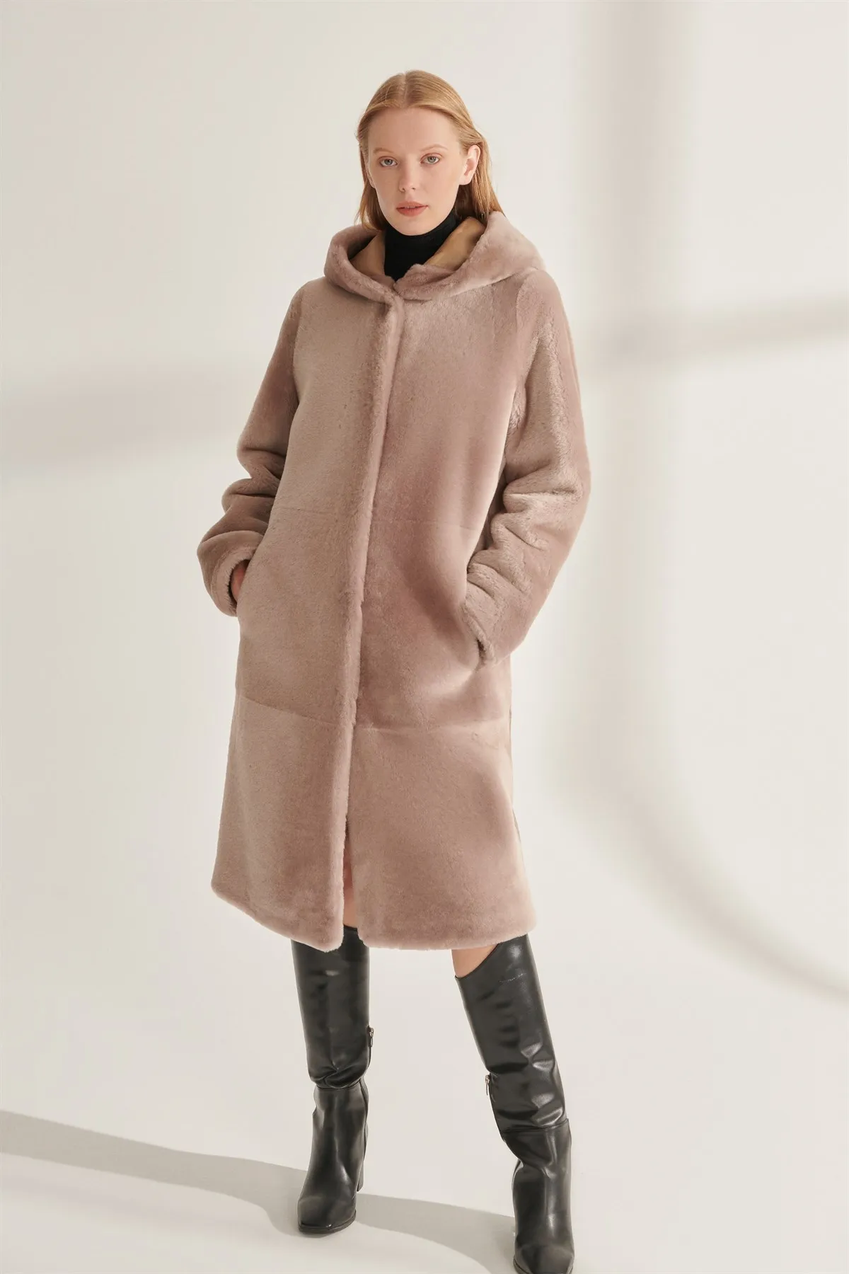 Women's Plush Parka Real Fur Coats Sheepskin Overcoat Winter Clothes Warm Outerwear Long Plush Outfits New Street Fashion 
Women's Plush Parka Real Fur Coats Sheepskin Overcoat Winter Clothes Warm Outerwear Long Plush Outfits New Street Fashion