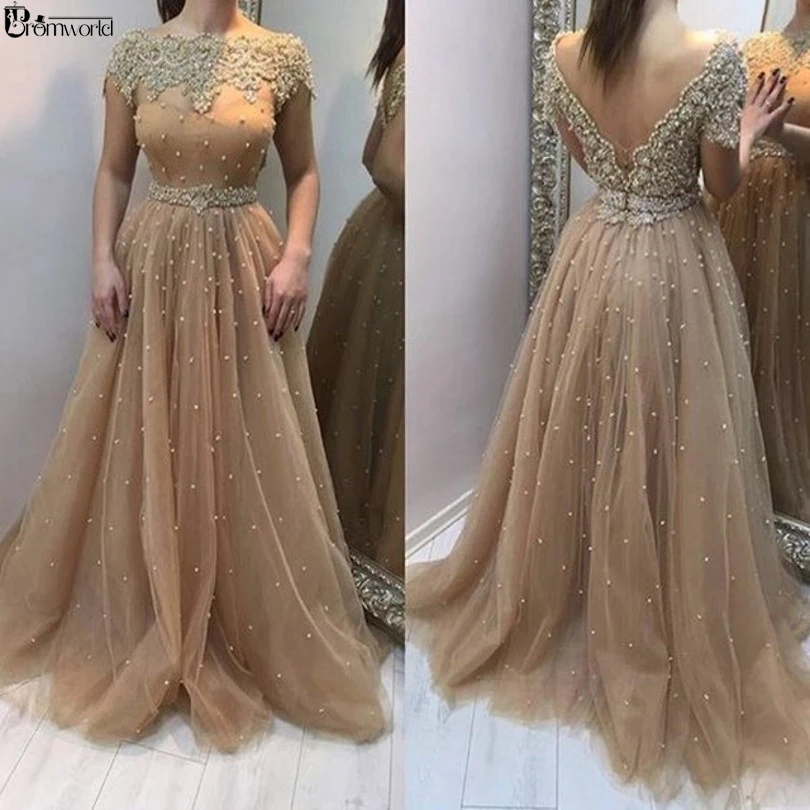 Champagne 2019 Evening Dresses With Short Sleeves Crystal Pearls Deep V Back Formal Gowns For Wedding Party Vestido De Festa
Champagne 2019 Evening Dresses With Short Sleeves Crystal Pearls Deep V Back Formal Gowns For Wedding Party Vestido De Festa
