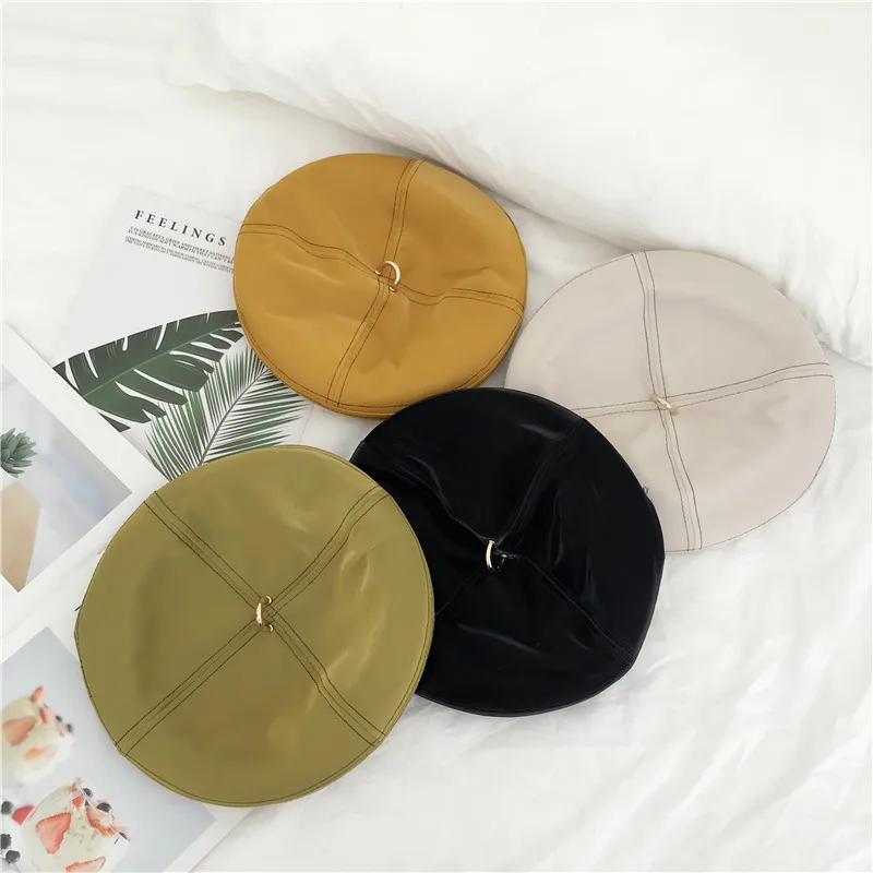 2020 new 4 Colors Faux Leather Beret Women PU Berets Solid Black French Hat black Caps Streetwear fashion Cap girls Korean Hats
2020 new 4 Colors Faux Leather Beret Women PU Berets Solid Black French Hat black Caps Streetwear fashion Cap girls Korean Hats