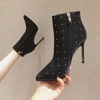 Martin boots 2019 autumn and winter new autumn and winter models versatile fine with pointed rivet fashion high heels
Martin boots 2019 autumn and winter new autumn and winter models versatile fine with pointed rivet fashion high heels