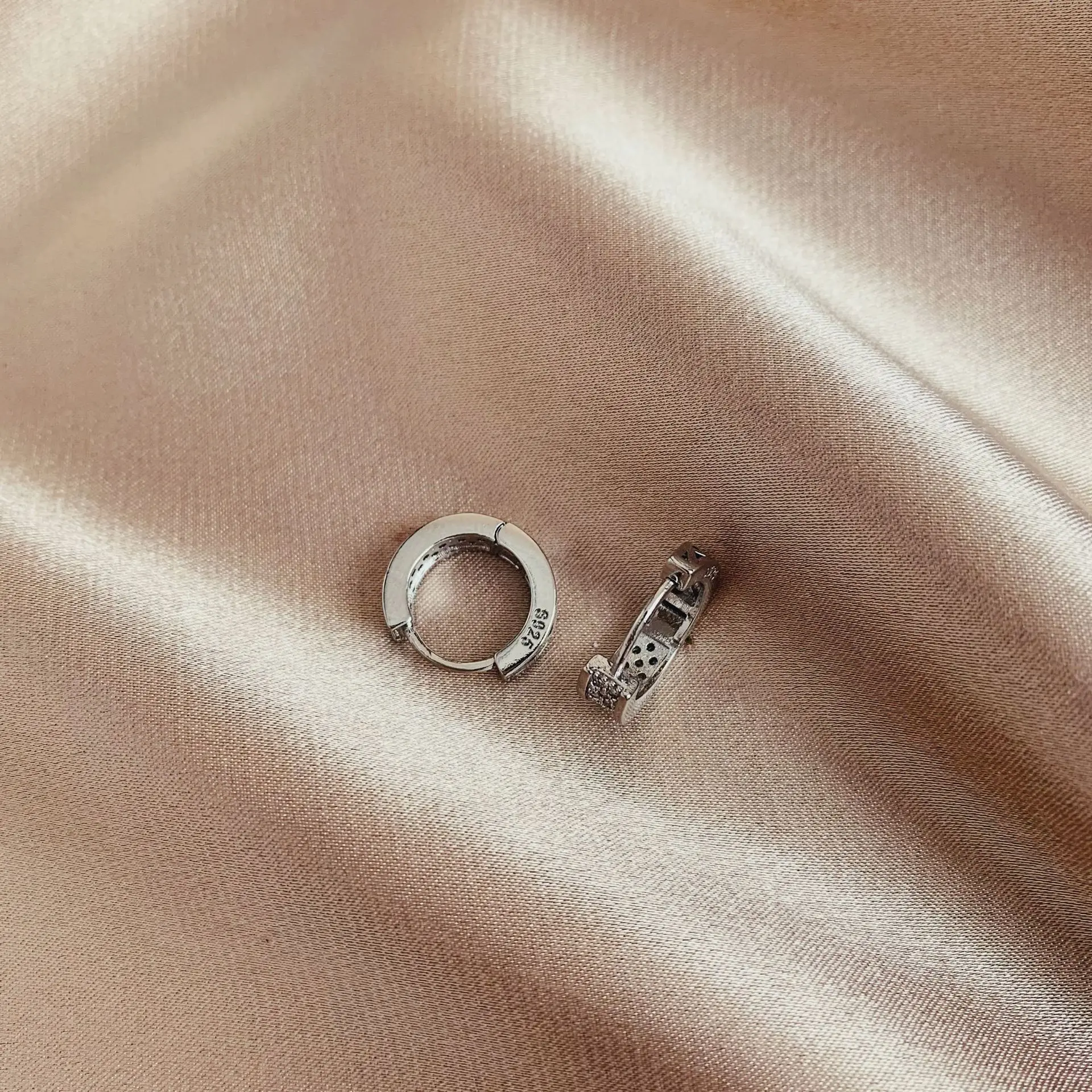 LByzHan – petites boucles d'oreilles rondes incrustées de Zircon pour femmes, bijoux en argent Sterling 925 2