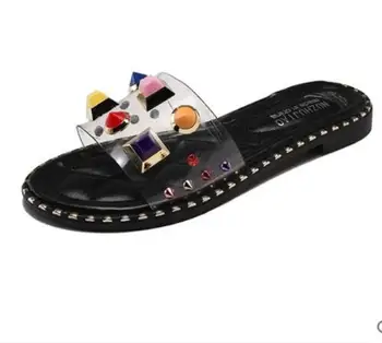 Women Summer Slippers ins hot sale Transparent Rivet Slippers Women Summer Shoes Flat Heel Beach Slides Flip Flops Summer Sandal 
Women Summer Slippers ins hot sale Transparent Rivet Slippers Women Summer Shoes Flat Heel Beach Slides Flip Flops Summer Sandal