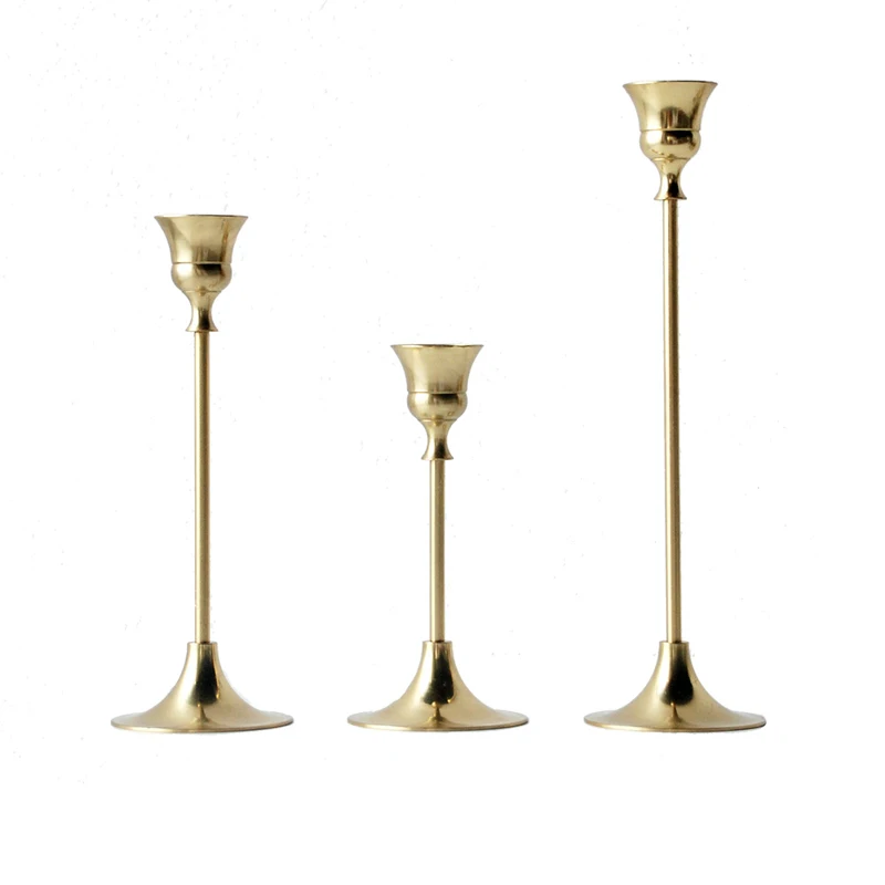 Classical style Brass single head Candle holder Golden polishing slender vertical candlestick
Classical style Brass single head Candle holder Golden polishing slender vertical candlestick