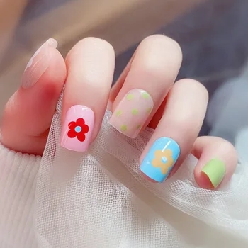 24Pcs/box Hyuna Style Cute floret Students Wearable Full Cover Short size Manicure Patch Finished Products Fake Nails with glue
24Pcs/box Hyuna Style Cute floret Students Wearable Full Cover Short size Manicure Patch Finished Products Fake Nails with glue