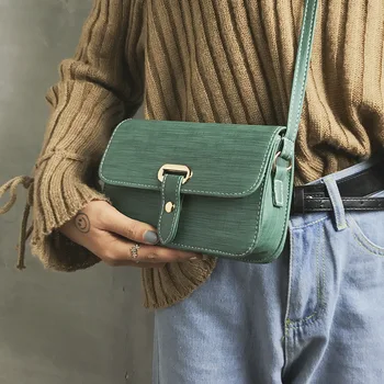 2020 new Korean version of the shoulder Messenger bag fashion wild women's bag cloth pattern belt square bag
2020 new Korean version of the shoulder Messenger bag fashion wild women's bag cloth pattern belt square bag