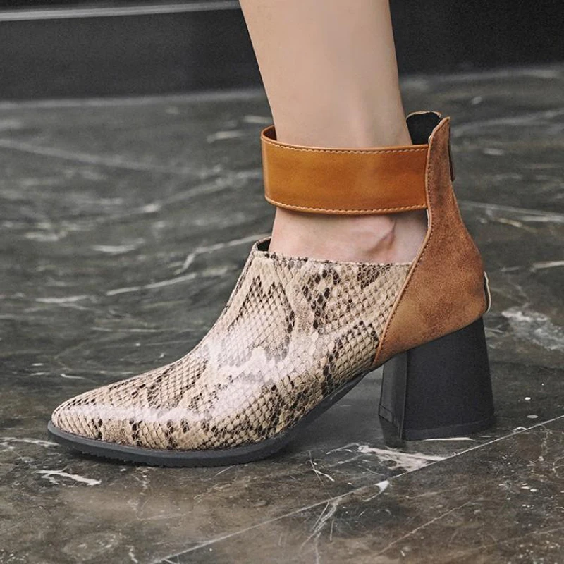Size 32-48 Black Ankle Boots For Women Chunky Boots High Heel Autumn Winter Pointed Toe Booties Woman Fashion Zipper Brown Boots
Size 32-48 Black Ankle Boots For Women Chunky Boots High Heel Autumn Winter Pointed Toe Booties Woman Fashion Zipper Brown Boots