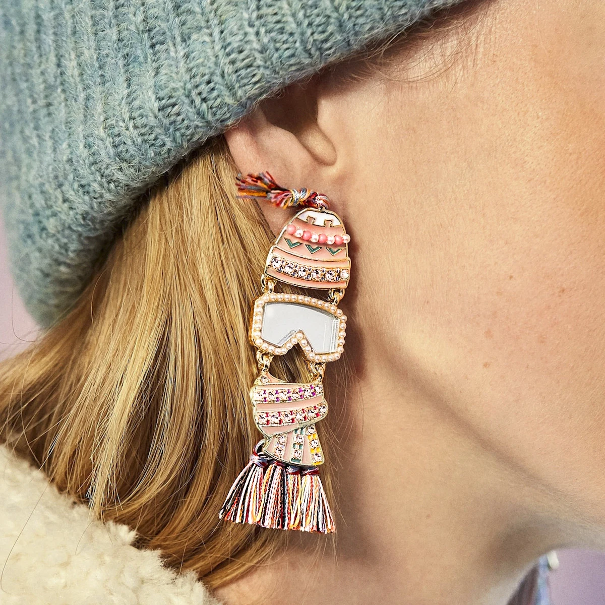 2021 New Fashion Personality Oil Dripping Color Tassel Women Long Pendant Temperament Earrings Cute Girl Popular Jewelry Student
2021 New Fashion Personality Oil Dripping Color Tassel Women Long Pendant Temperament Earrings Cute Girl Popular Jewelry Student