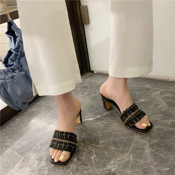 Slippers Women Summer High-heeled Shoes Lady Pantofle Luxury Slides Rubber Flip Flops Low Heels 2020 Designer Hawaiian Square
Slippers Women Summer High-heeled Shoes Lady Pantofle Luxury Slides Rubber Flip Flops Low Heels 2020 Designer Hawaiian Square