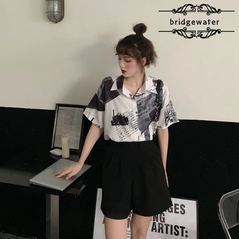 Summer women's new retro loose thin POLO collar style printing all-match short-sleeved casual fashion shirt
Summer women's new retro loose thin POLO collar style printing all-match short-sleeved casual fashion shirt