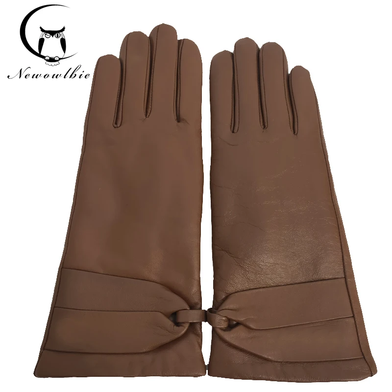 The latest 100% imported high-quality cashmere ladies touch screen color gloves, Plush warm and fashionable in winter
The latest 100% imported high-quality cashmere ladies touch screen color gloves, Plush warm and fashionable in winter